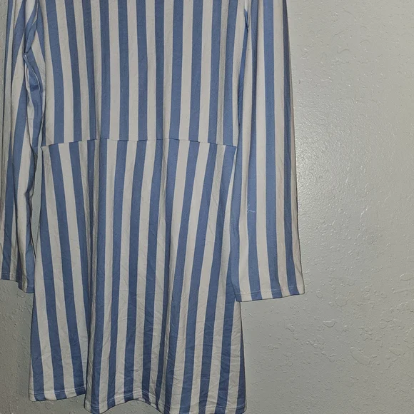 Lighy Blue and White Striped Long Sleeve Dress - Picture 4 of 8